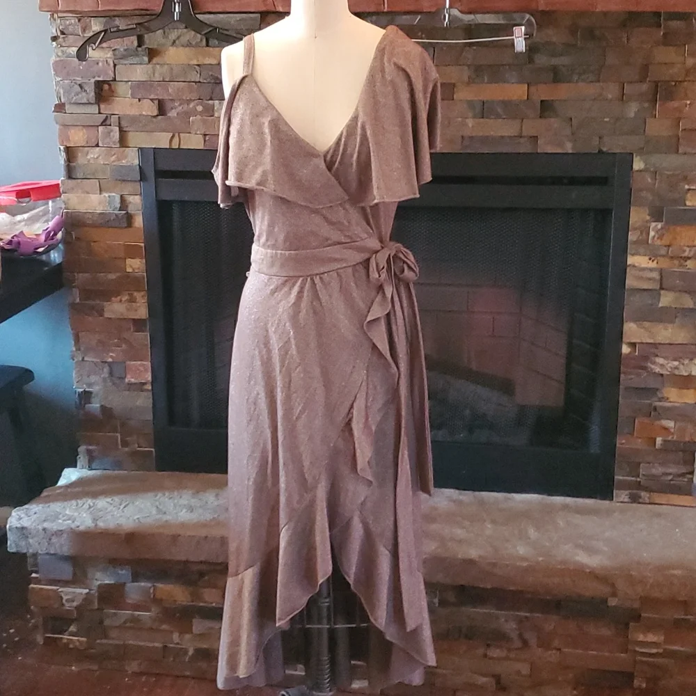 Glitter wrap dress - Picture 1 of 4